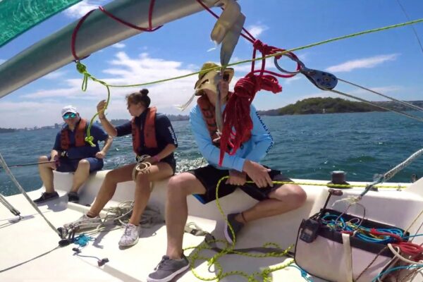 Australian Sailing - Începeți echipajul și începeți cârma cu Manly Sailing