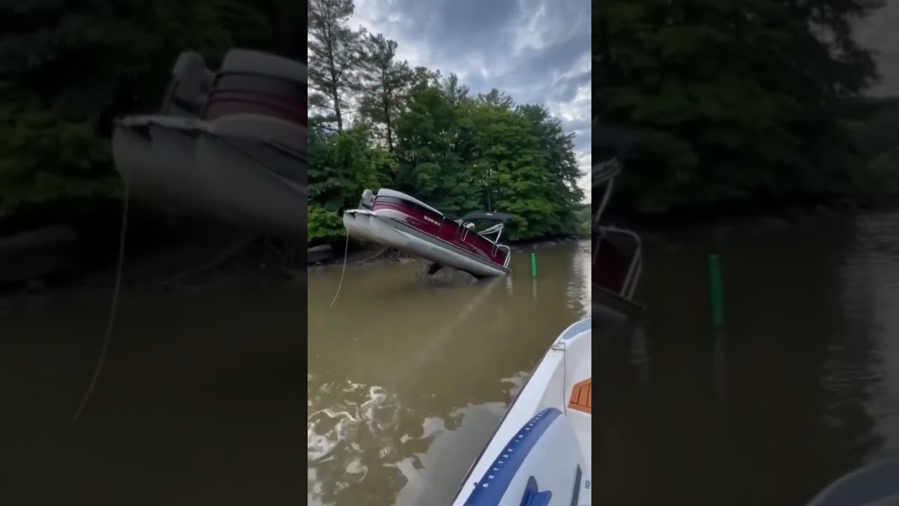 Pontoon Boat lovește piatra mare