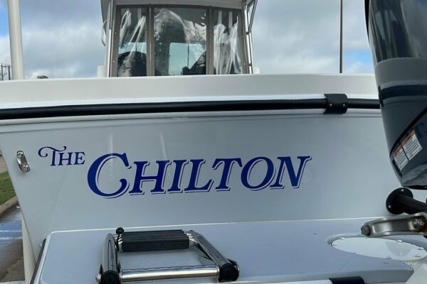 Botezul „The Chilton” – Rush Creek Yacht Club îl onorează pe membrul fondator Bob Chilton
