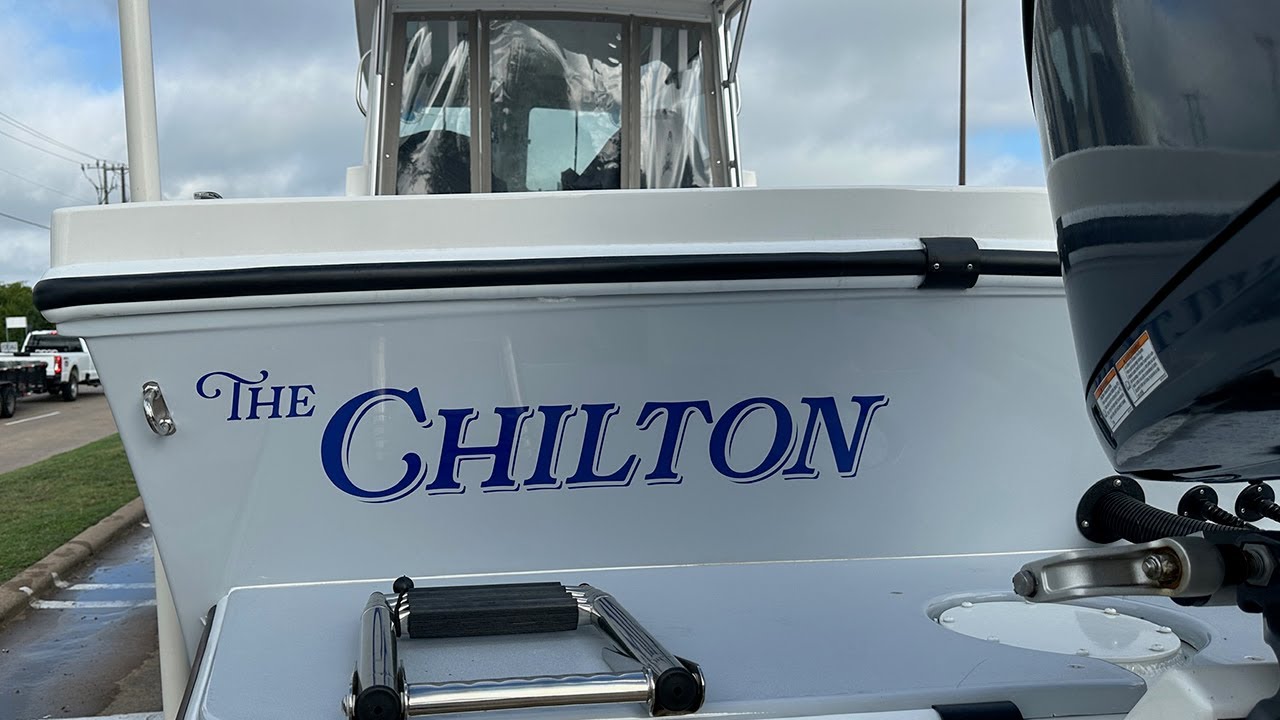 Botezul „The Chilton” – Rush Creek Yacht Club îl onorează pe membrul fondator Bob Chilton