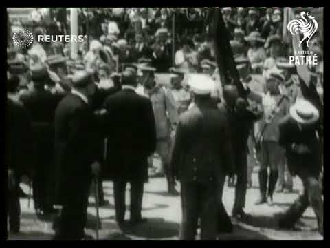 FRANTA: Alfonso XIII al Spaniei conduce o procesiune prin Franta. (1910)