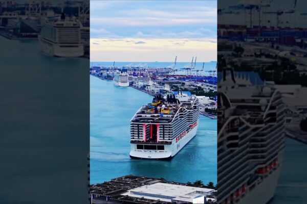 🔥❤️MSC WORLD AMERICA | Întoarcerea 360 și părăsirea portului Miami | #onecaribbean #jamaicaindependenceday
