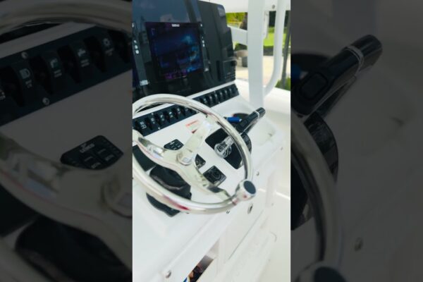 2016 Sea Hunt Gamefish 30 | Blue Top Yachting