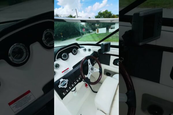 2010 Sea Ray 270 SLX | Blue Top Yachting