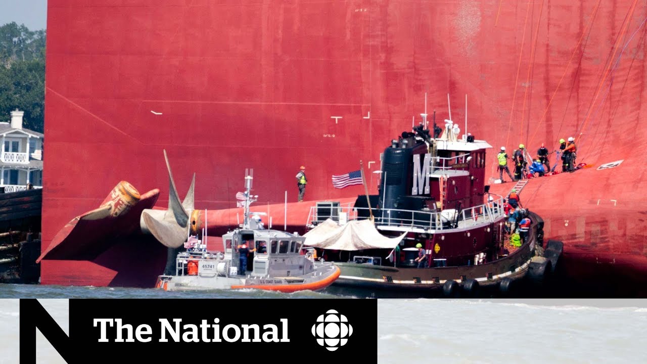 Echipajul prins în interiorul unei nave de marfă răsturnată în largul coastei Georgiei este salvat