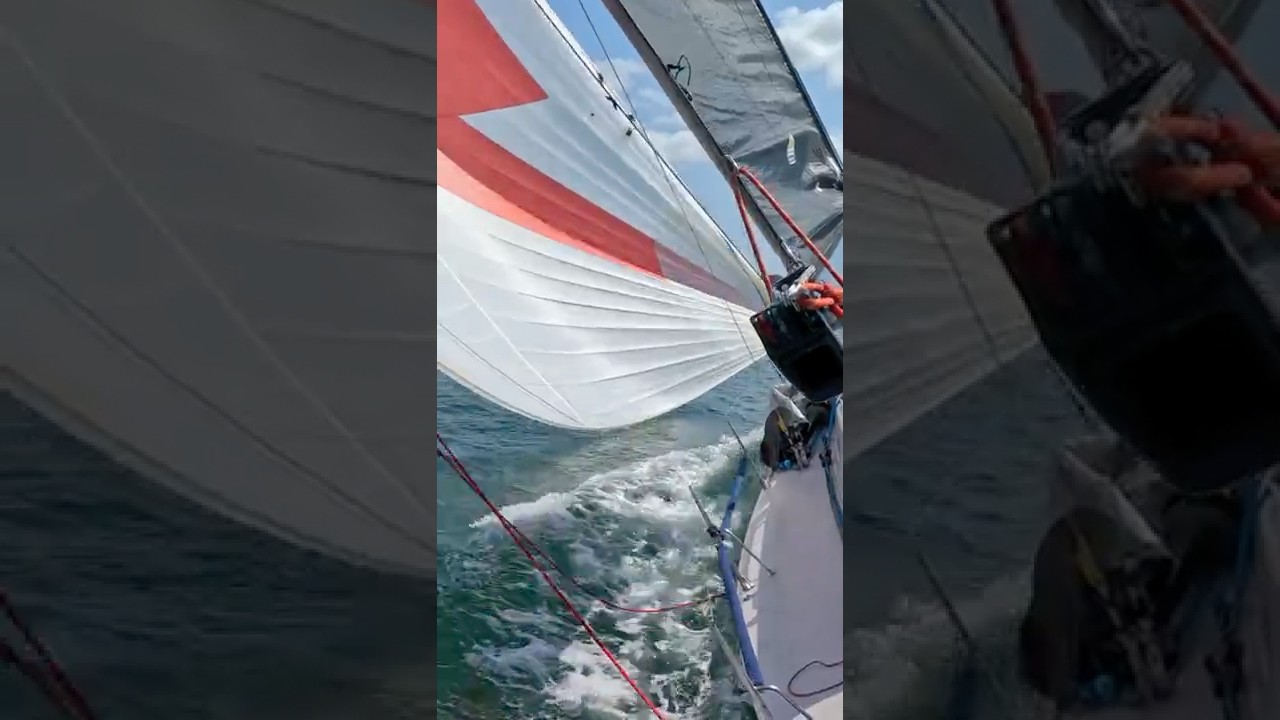 Sailor dezvăluie limita vitezei acestei bărci #ambarcațiune cu pânze #curse #extreme