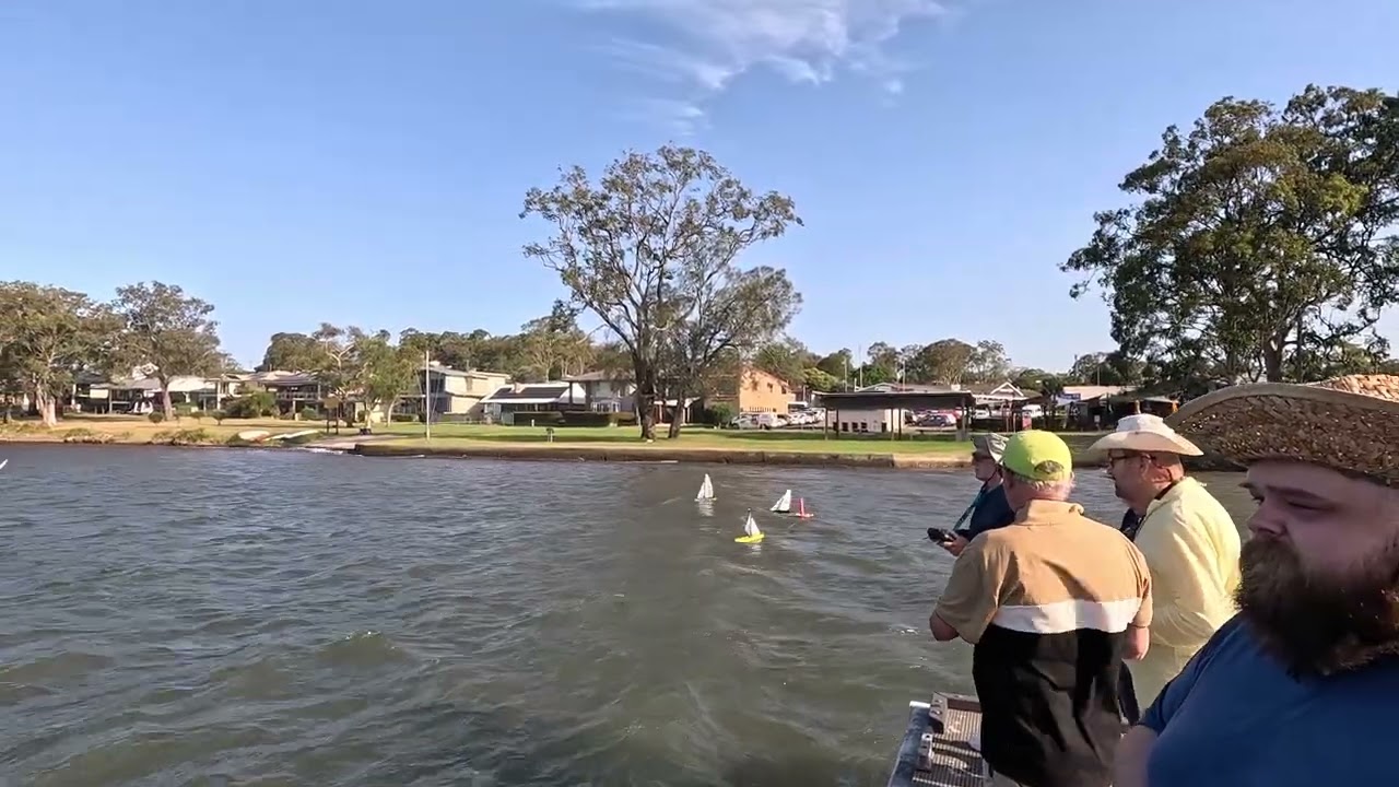 Lake Macquarie West Radio Sailing Club Race 9 heat3 din punctaj de primăvară.