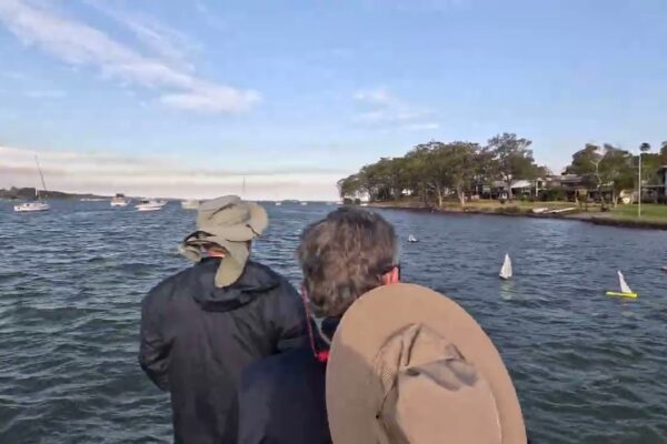 Lake Macquarie West Radio Sailing Club Cursa 8 din Spring Pointscore 2025 căldura 8.