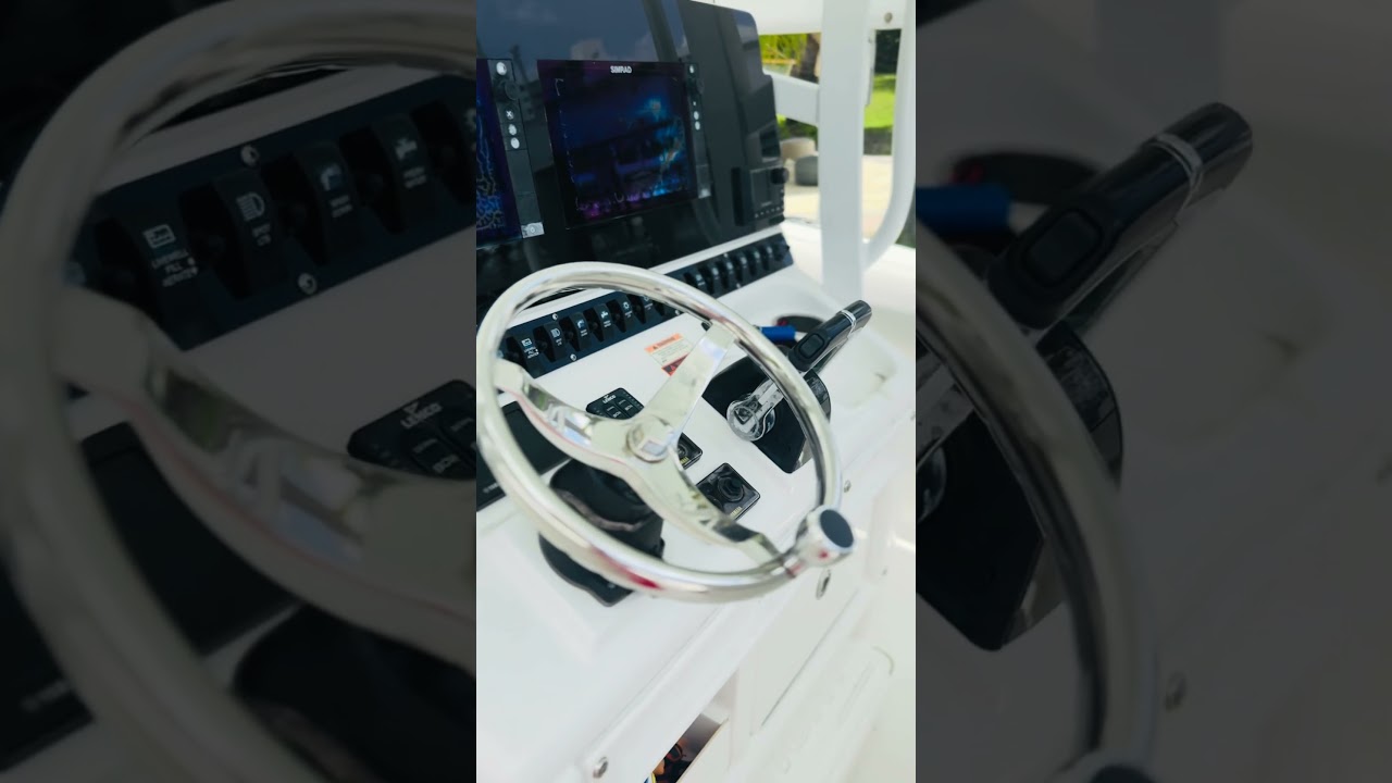 2016 Sea Hunt Gamefish 30 | Blue Top Yachting