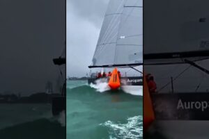 Bărci la câțiva pași la geamandură 😳 | Extreme Yacht Racing Chaos #oceanadventure #yachtracing #sailing