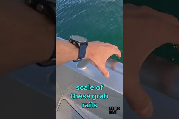 — Ai putea să-ți încapă piciorul acolo! #boatinglifestyle #boating #boatlife #boattour #boat