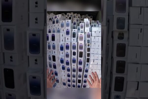 am primit iphone-urile🤩🤩🤷#boating #sea #iphone #viral