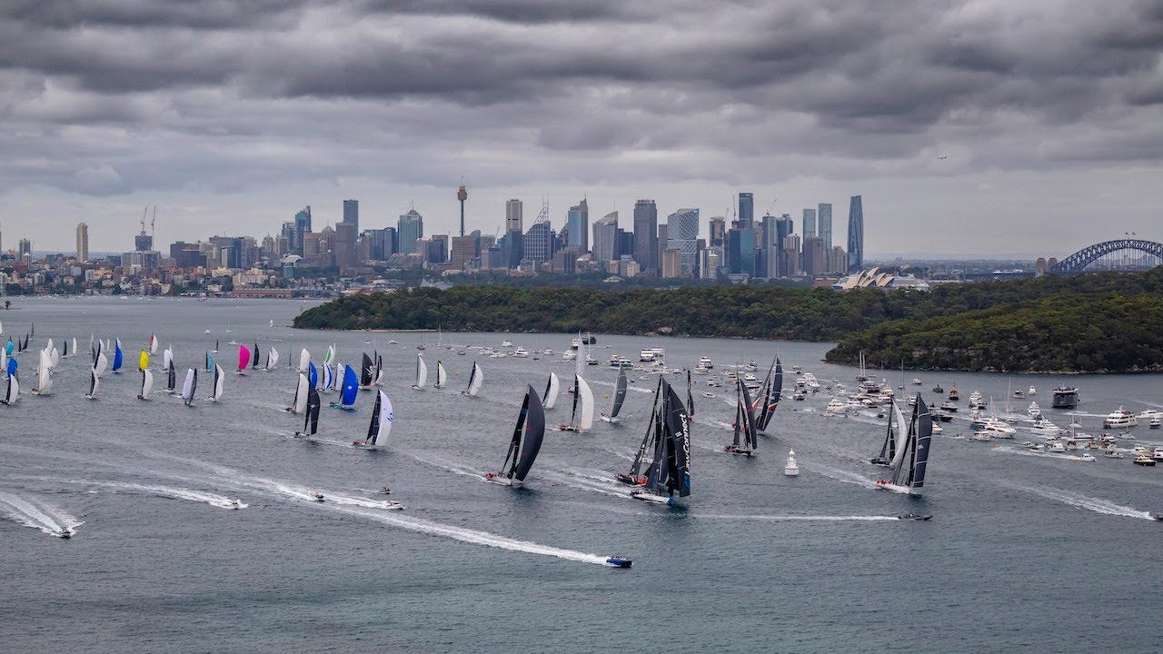 Rolex Sydney Hobart Yacht Race 2025 – Marea cursă spre sud este în desfășurare