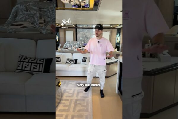 Yacht de aur de 22 de milioane de dolari!🛥️#barci de lux #yacht