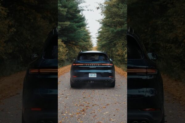 2024 Porsche Cayenne S în Algarve Blue 🔵