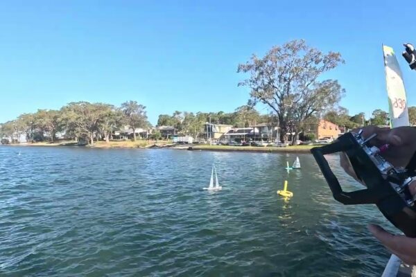 Lake Macquarie West Radio Sailing Club Summer Pointscore cursa 1 serii 4 și 5.