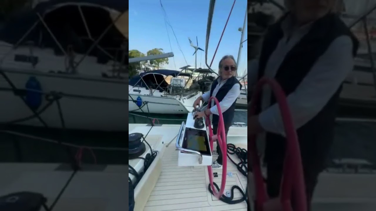 55 de picioare de putere pură, manipulată de unul singur. Experiența Solaris 55. Solaris Yachts Asia Hong Kong.