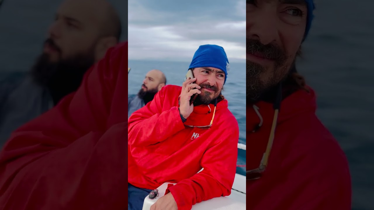 Motor stins? Nu? #pantaloni scurți #navigație #regata #cursă #mare #easy #going #norush #lifeatsea #barcă #yacht