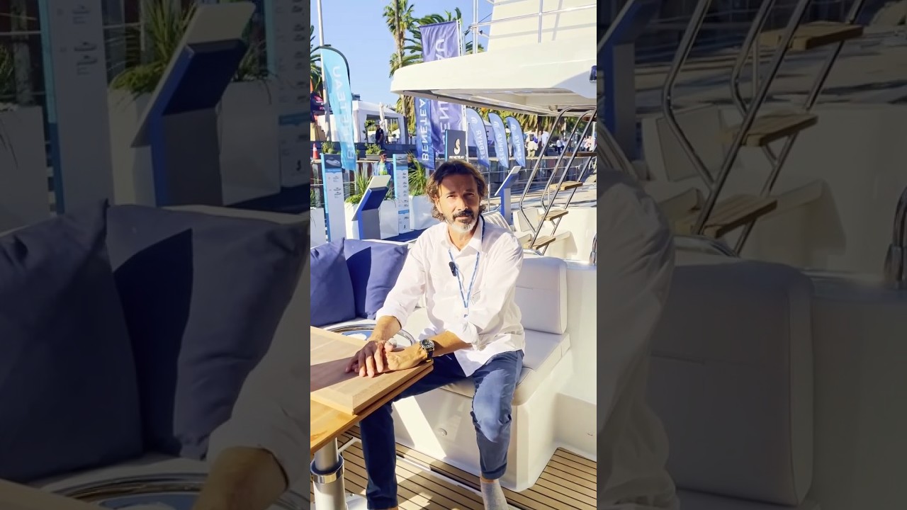 Un nou mod de a naviga vine la Beneteau cu Antares 12 Coupe