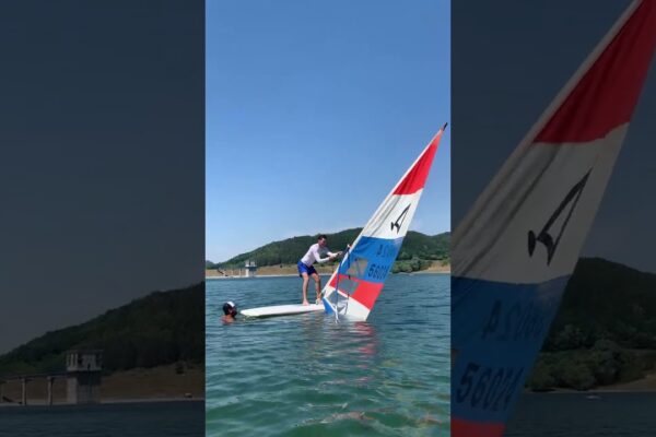 Primii pași în windsurf