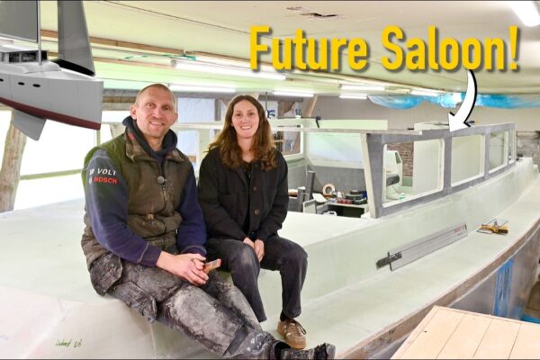 Îl putem vedea în sfârșit. Construirea noastră a unei barci cu pânze de 52 de picioare - Ep. 488 Ran Sailing